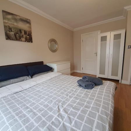 Eastwood Rooms Goodmayes Екстер'єр фото