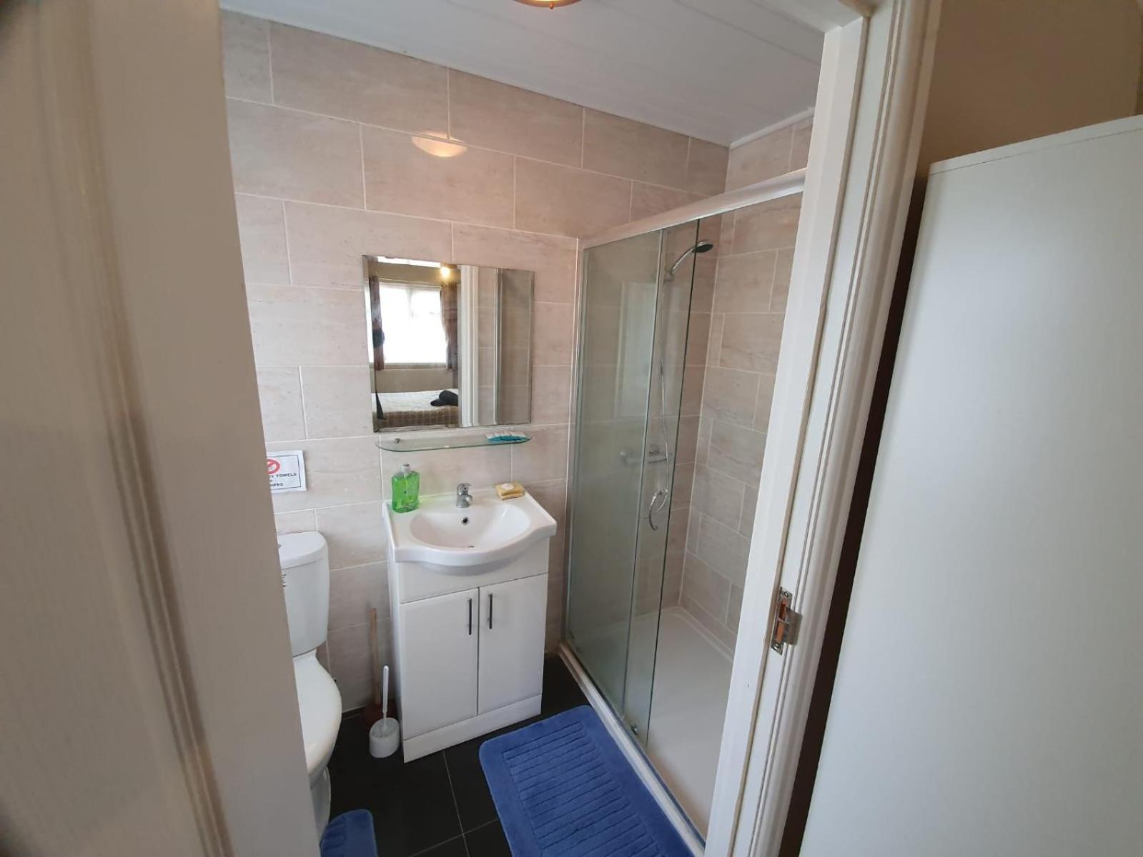 Eastwood Rooms Goodmayes Екстер'єр фото